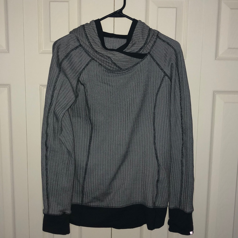 Lululemon think fast hoodie pullover